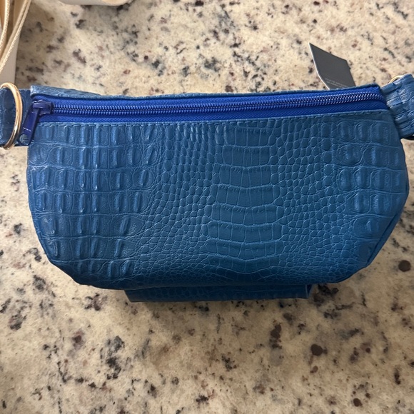 Makeup Junkie Blue Textured Crossbody Bag - Picture 5 of 5